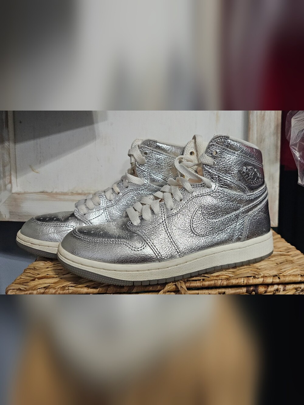 LNike Women’s Silver High-Top Sneakers with White Laces Size 5.5 - Picture 2 of 8